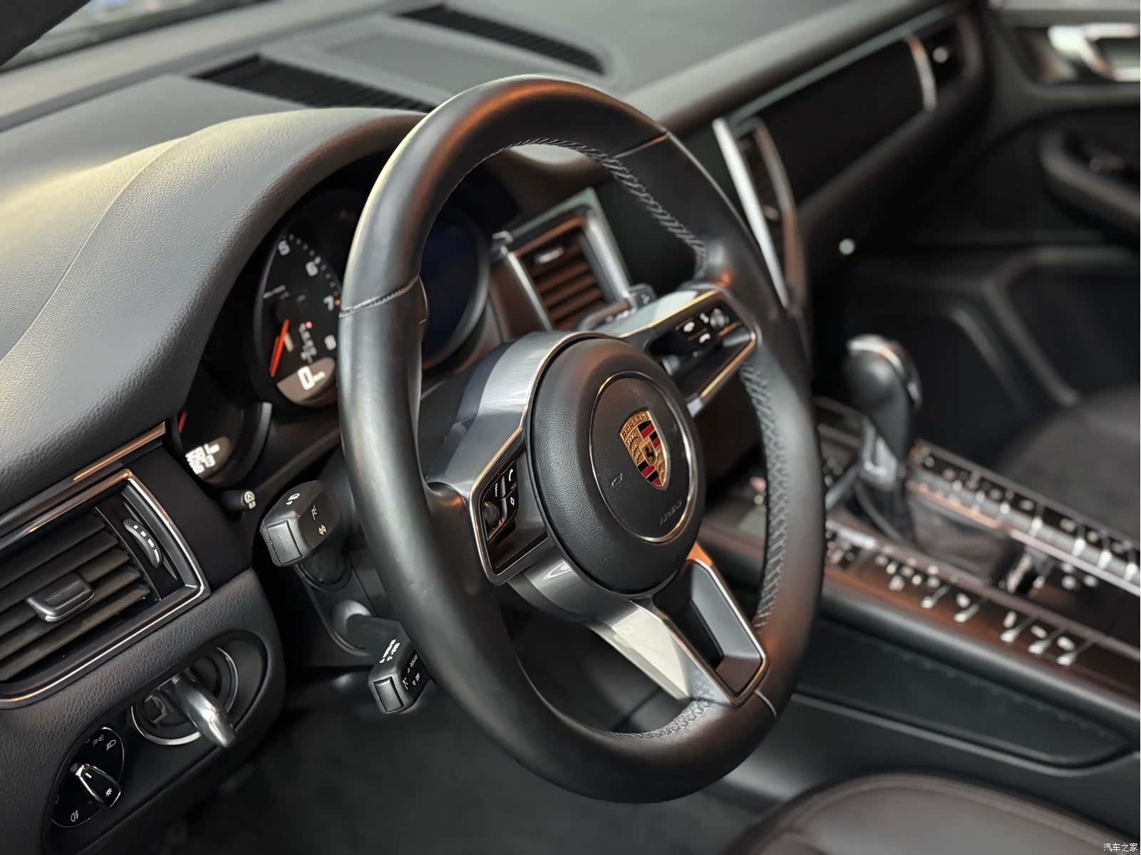 Porsche Macan, 2018 13