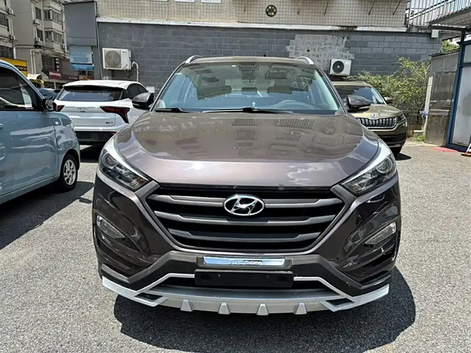 Hyundai Tucson