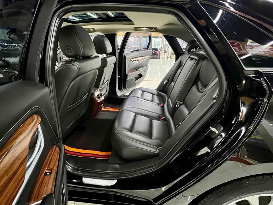 Cadillac XTS
