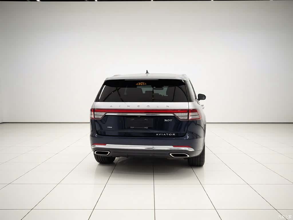 Lincoln Aviator, 2022 все фото