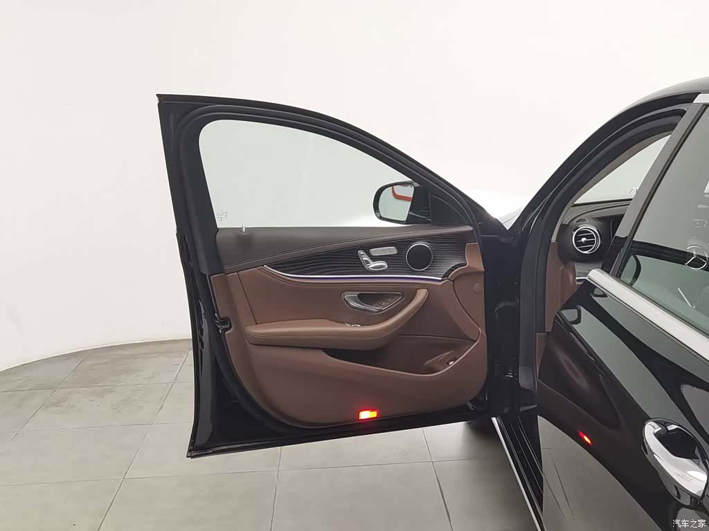 Mercedes-Benz E-Class, 2022 8