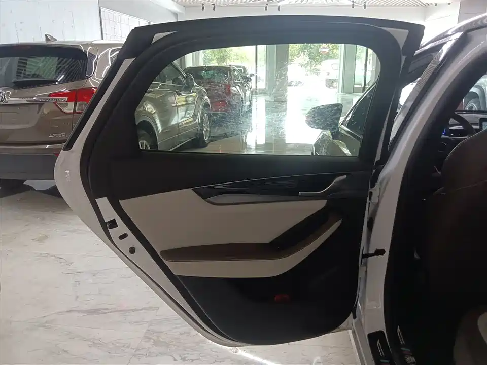 BYD Qin Yuan