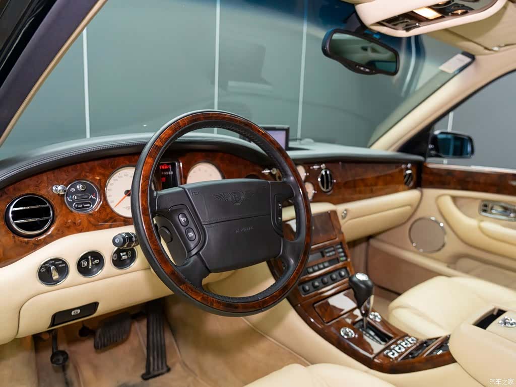 Bentley R, 2004 7