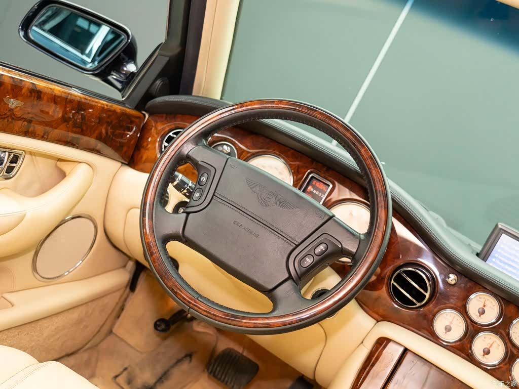 Bentley R, 2004 12
