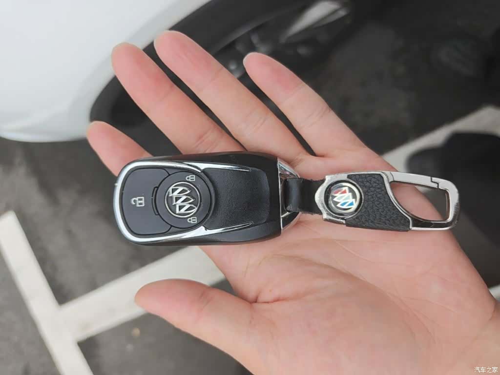 Buick Encore, 2016 9