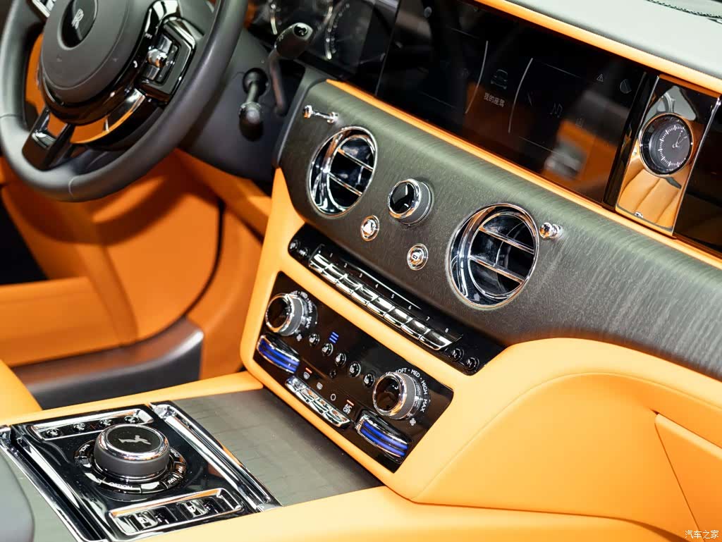 Rolls-Royce Ghost, 2022 22