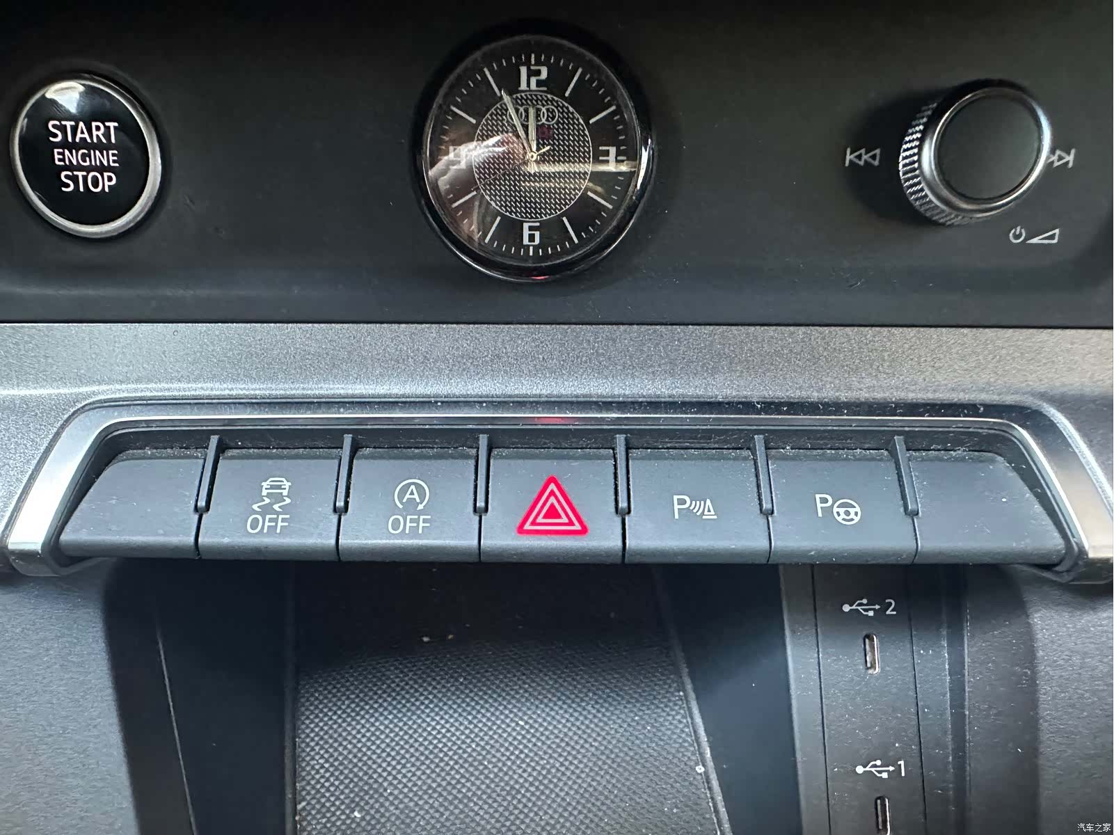 Audi Q3, 2022 12
