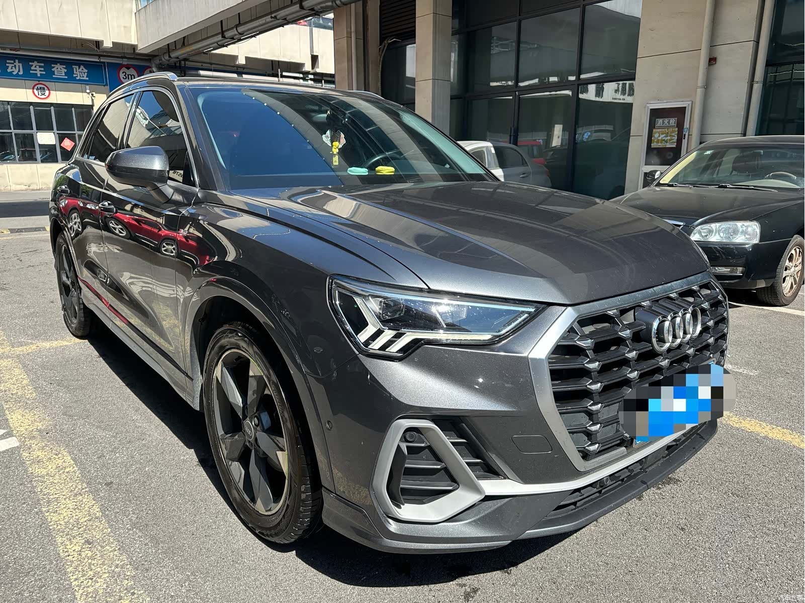 Audi Q3, 2022 3