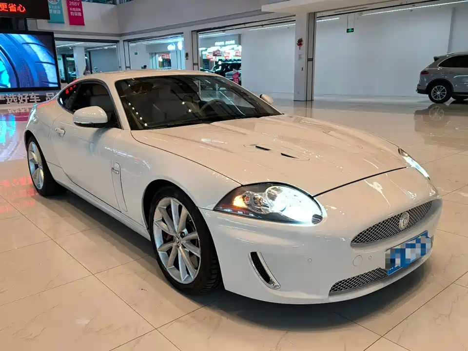 Jaguar XK