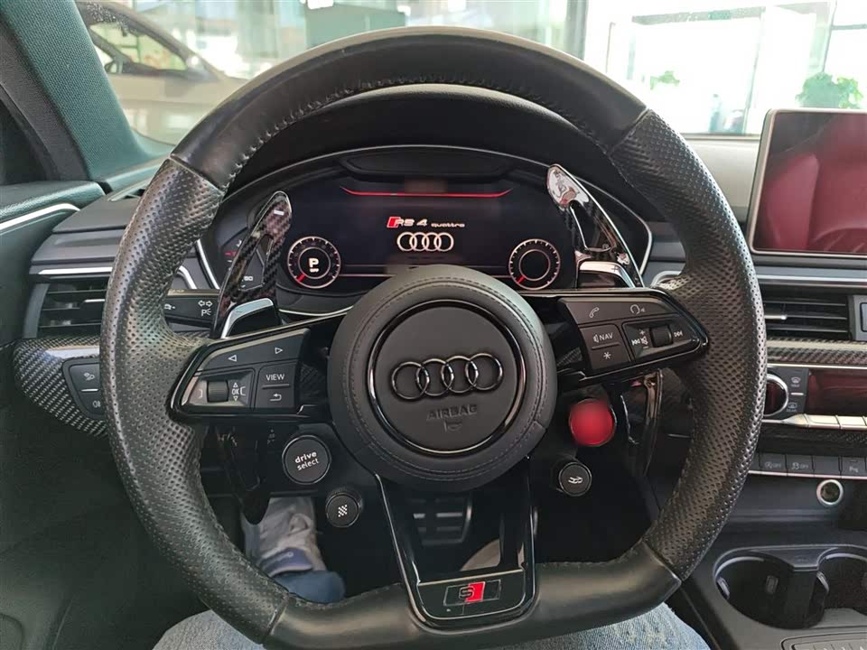 Audi S4
