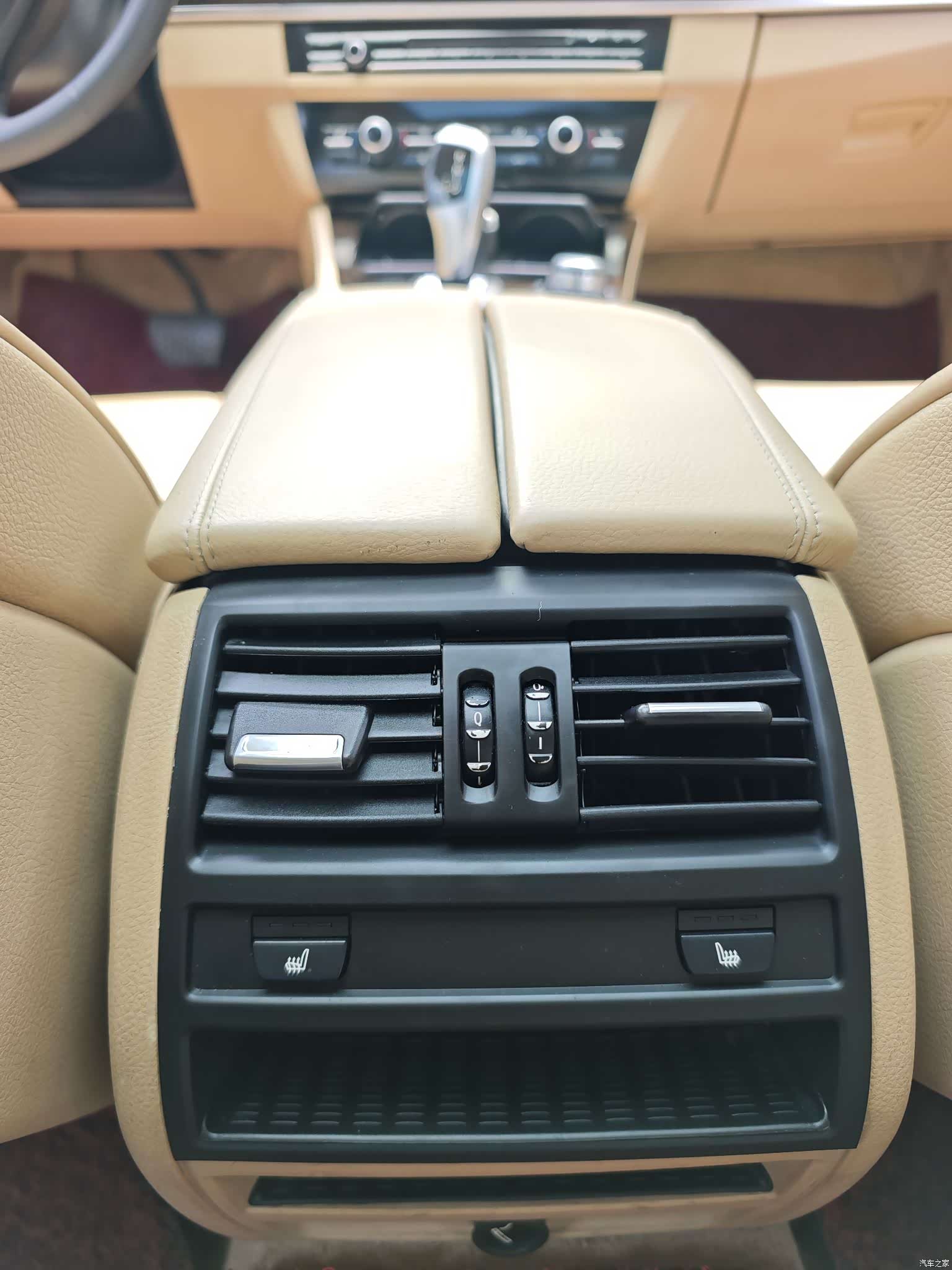 BMW 5 Series, 2012 16