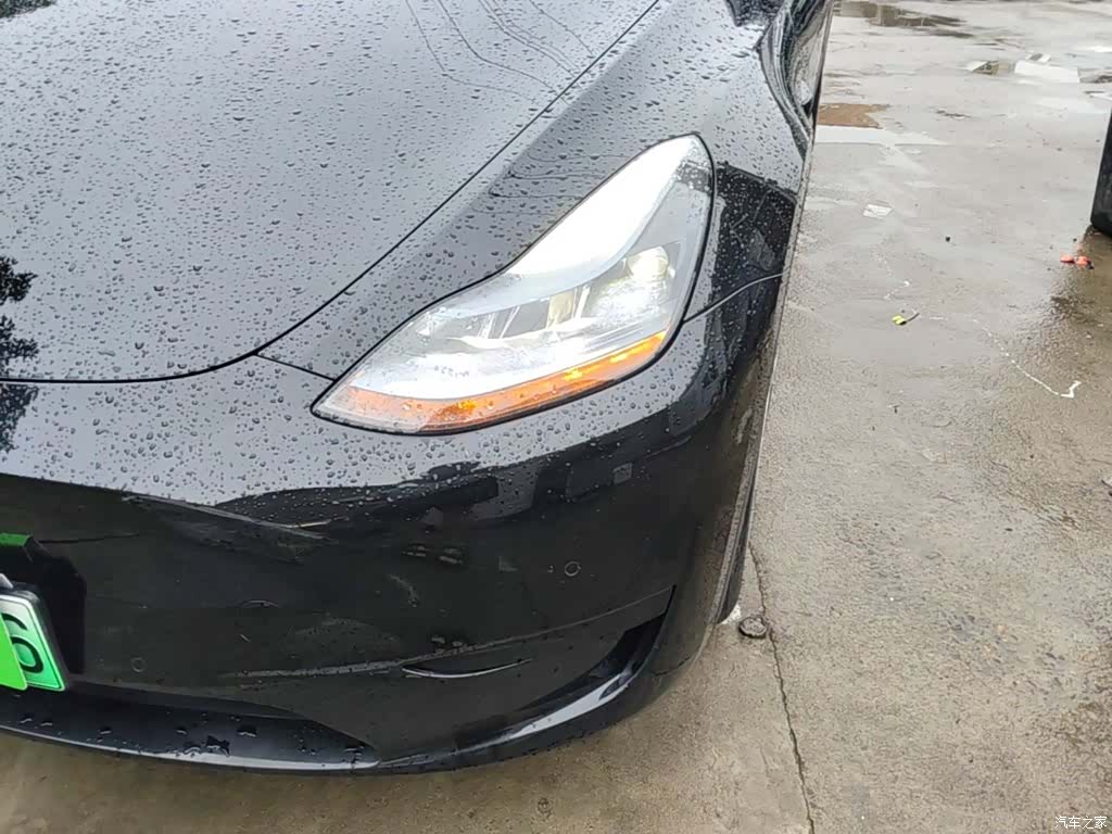 Tesla Model Y, 2022 24