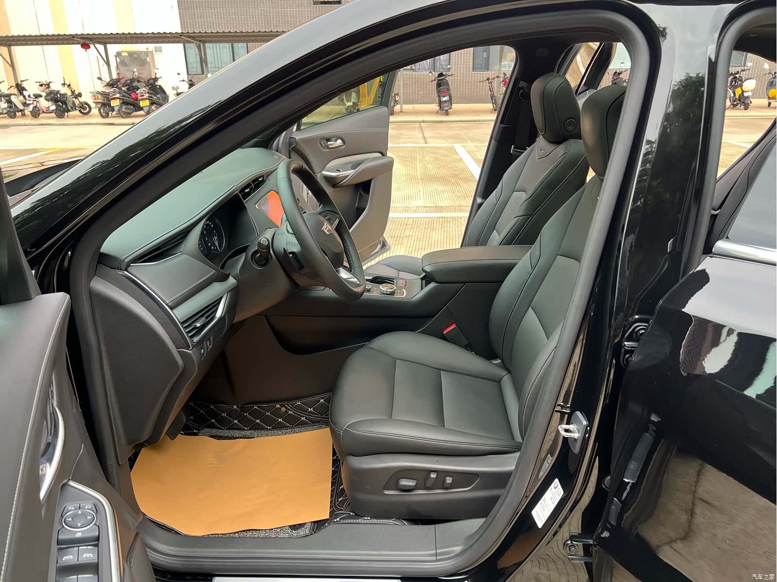 Cadillac XT4, 2020 6