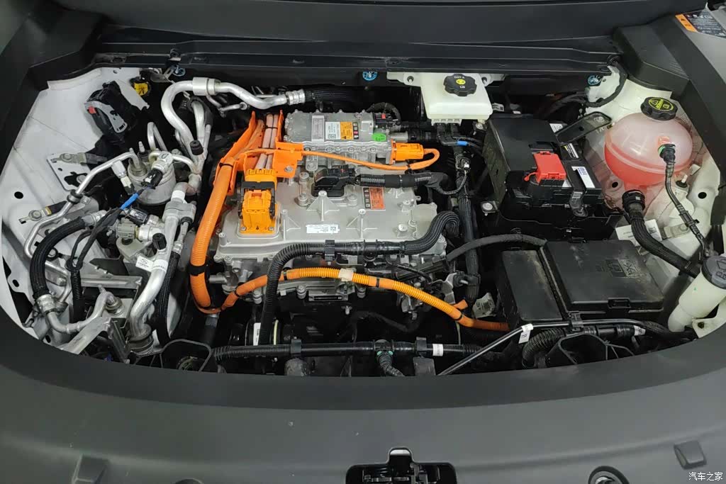 Buick E5, 2025 10