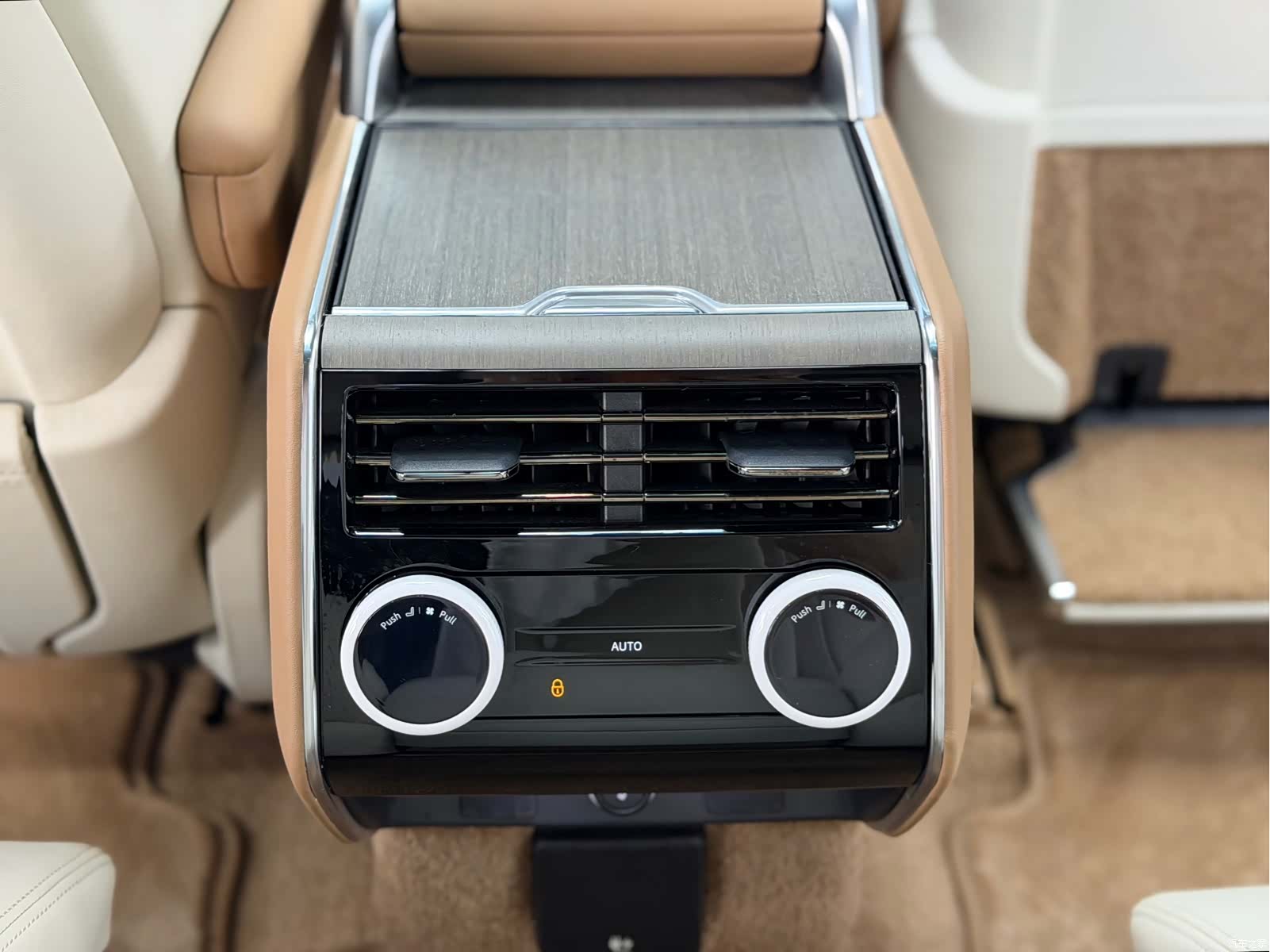 Land Rover Range Rover, 2024 29