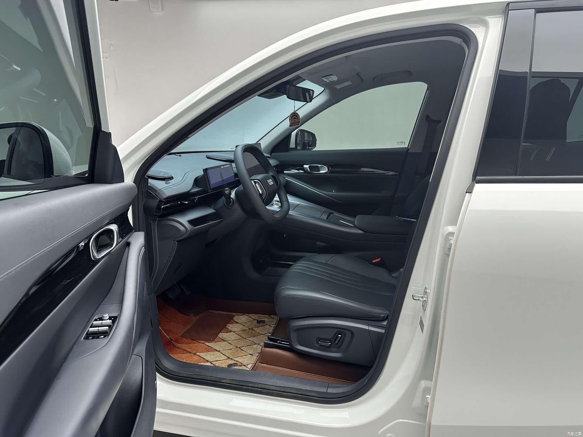 Geely Galaxy E5, 2025 14