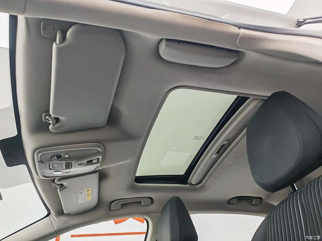 Peugeot 408, 2015 14