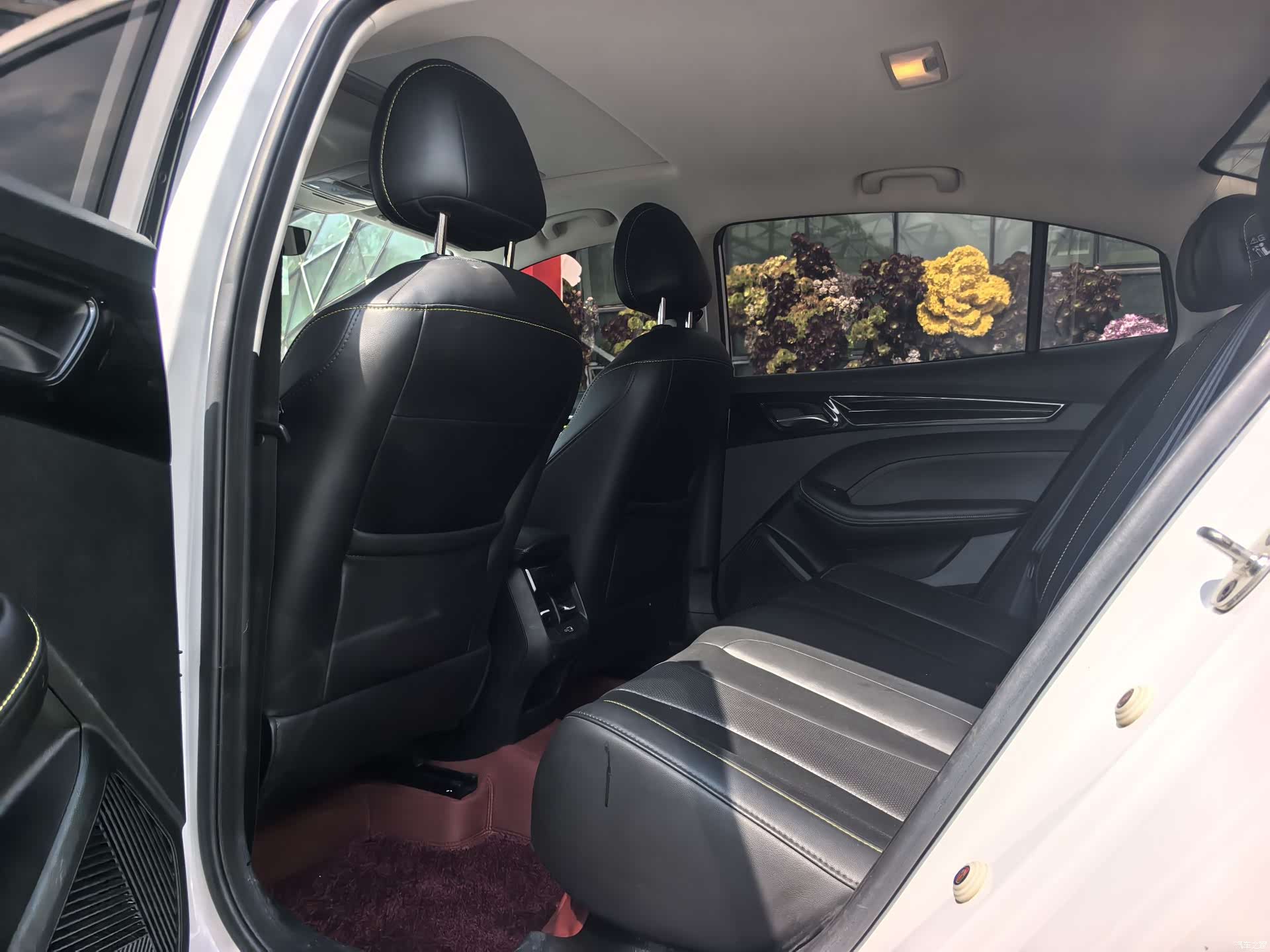 Roewe i5, 2023 9