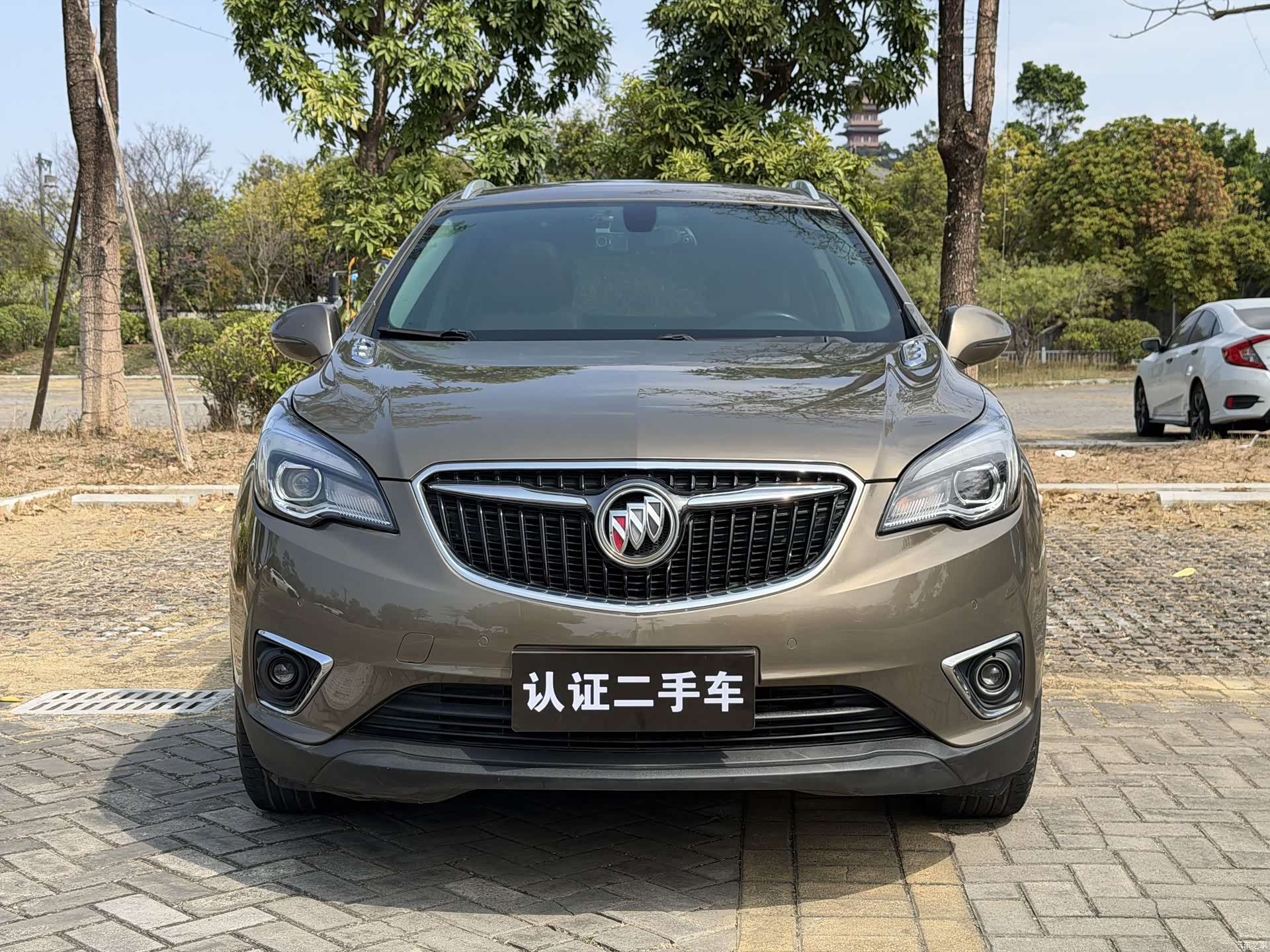 Buick Envision Plus, 2018 2