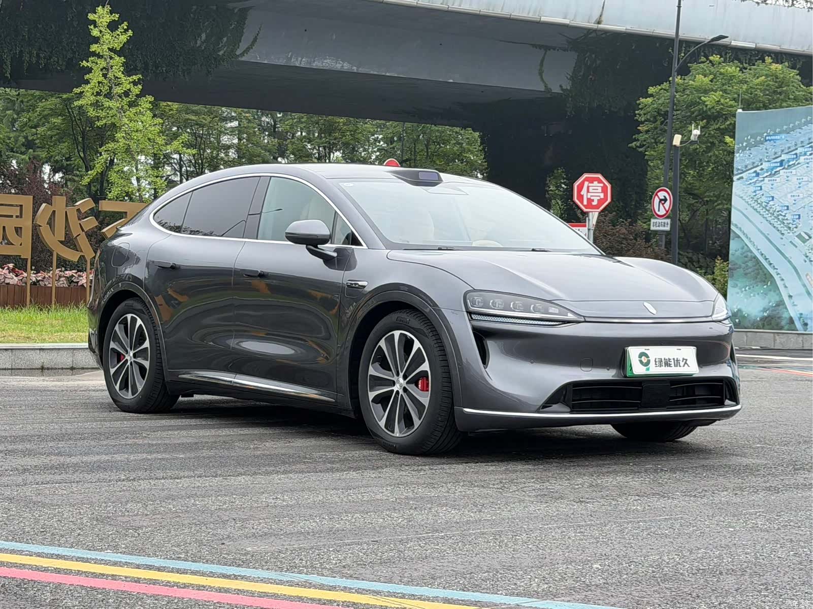 Luxeed R7, 2025 3