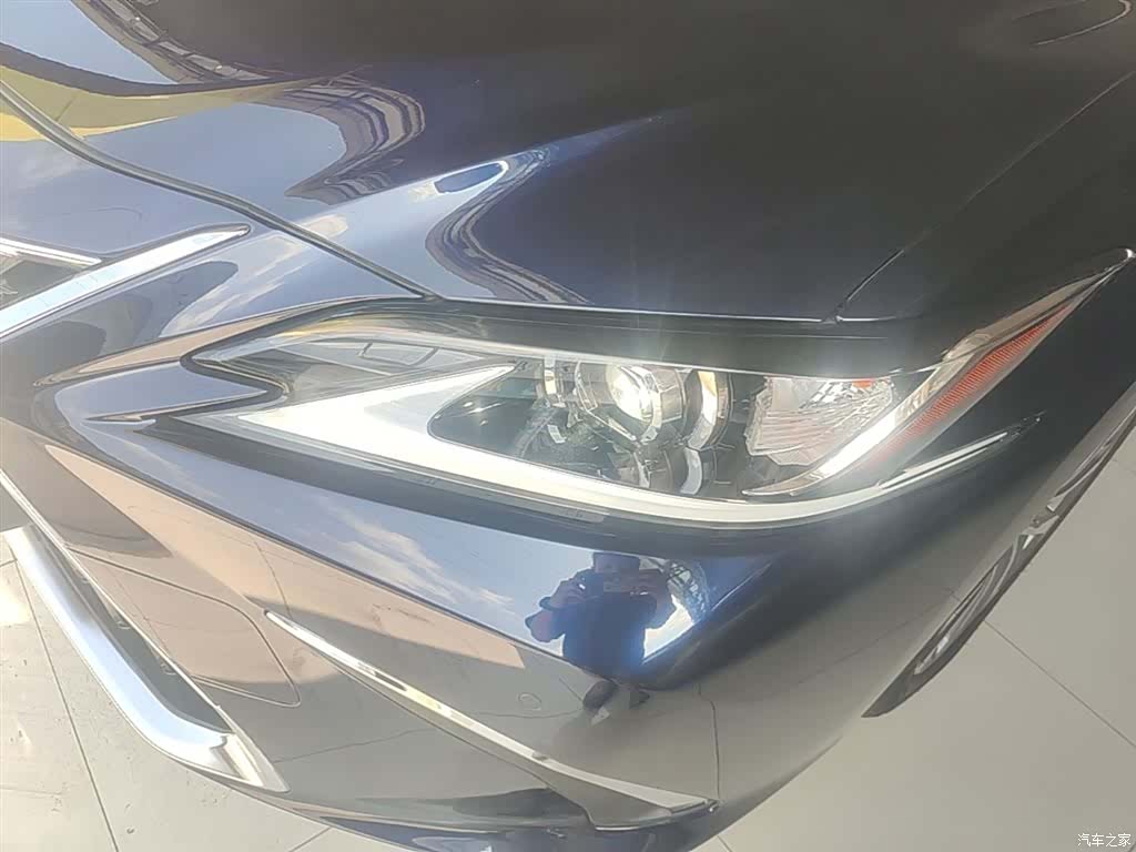 Lexus ES, 2023 24