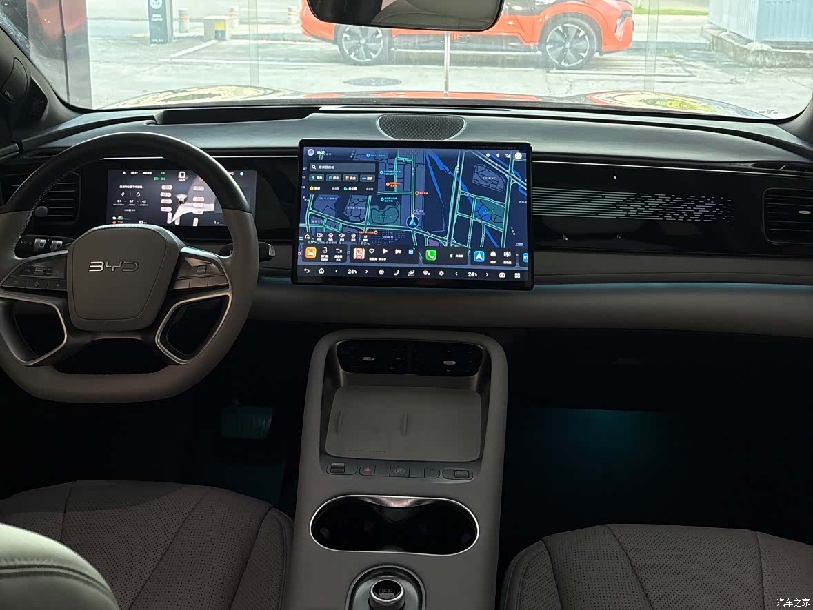 BYD HiAce, 2025 10