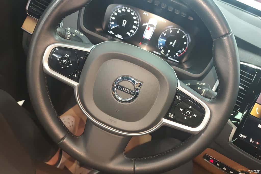 Volvo XC90, 2022 15
