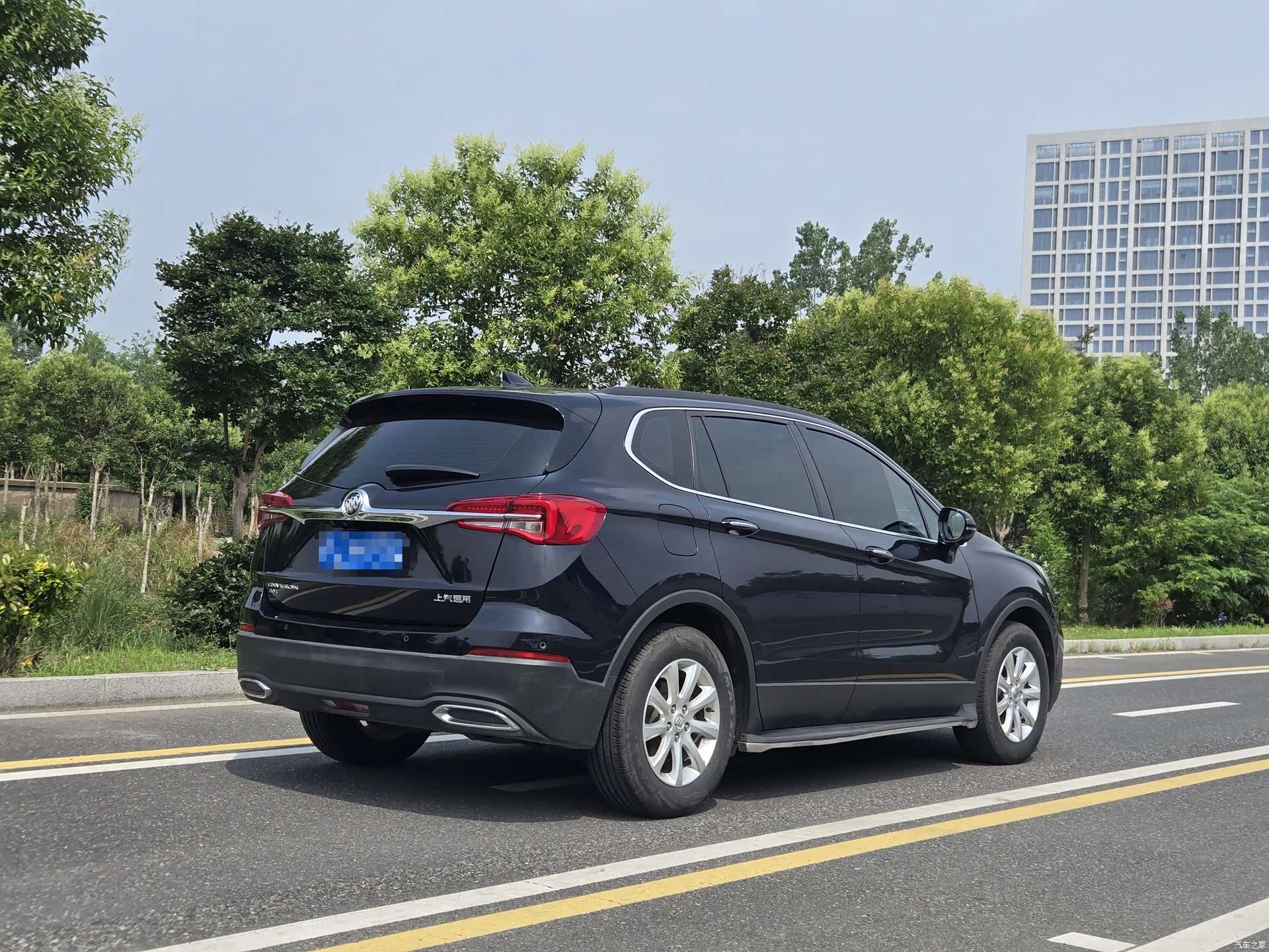 Buick Envision Plus, 2020 все фото
