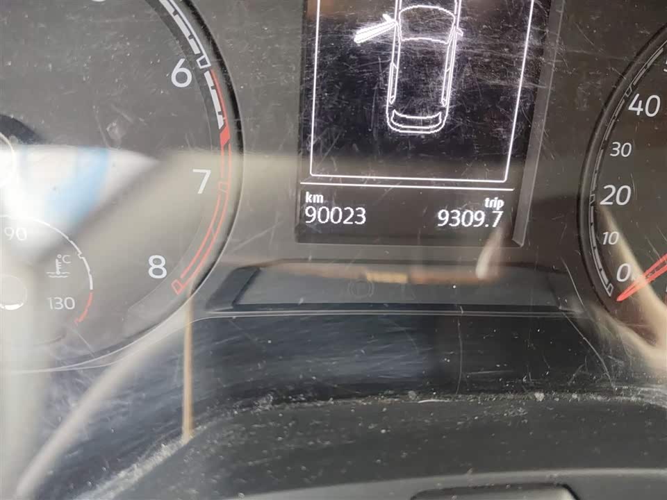 Volkswagen T-ROC exploring Songs