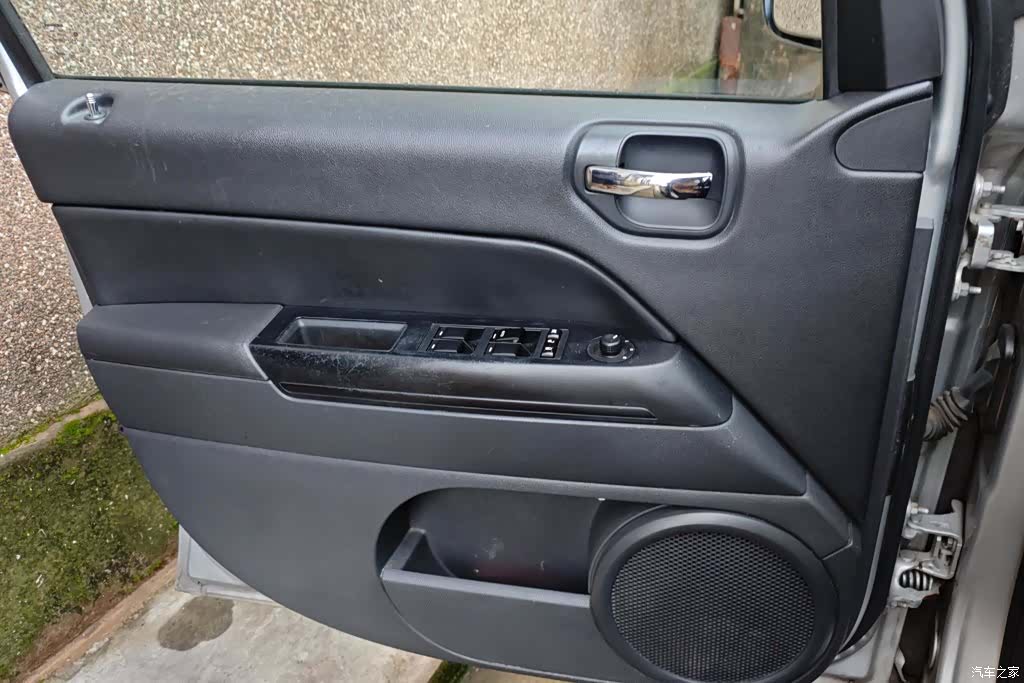 Jeep Compass, 2011 7