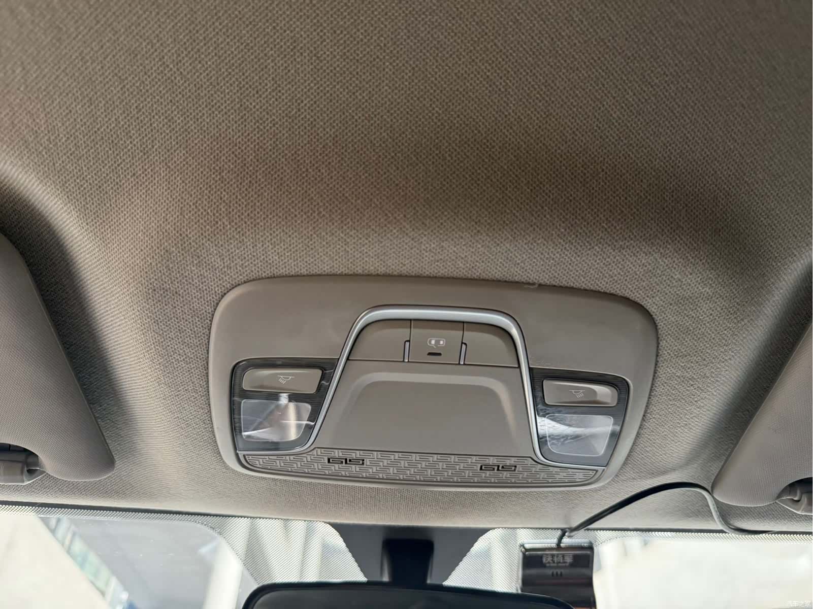 Geely Coolray, 2022 18