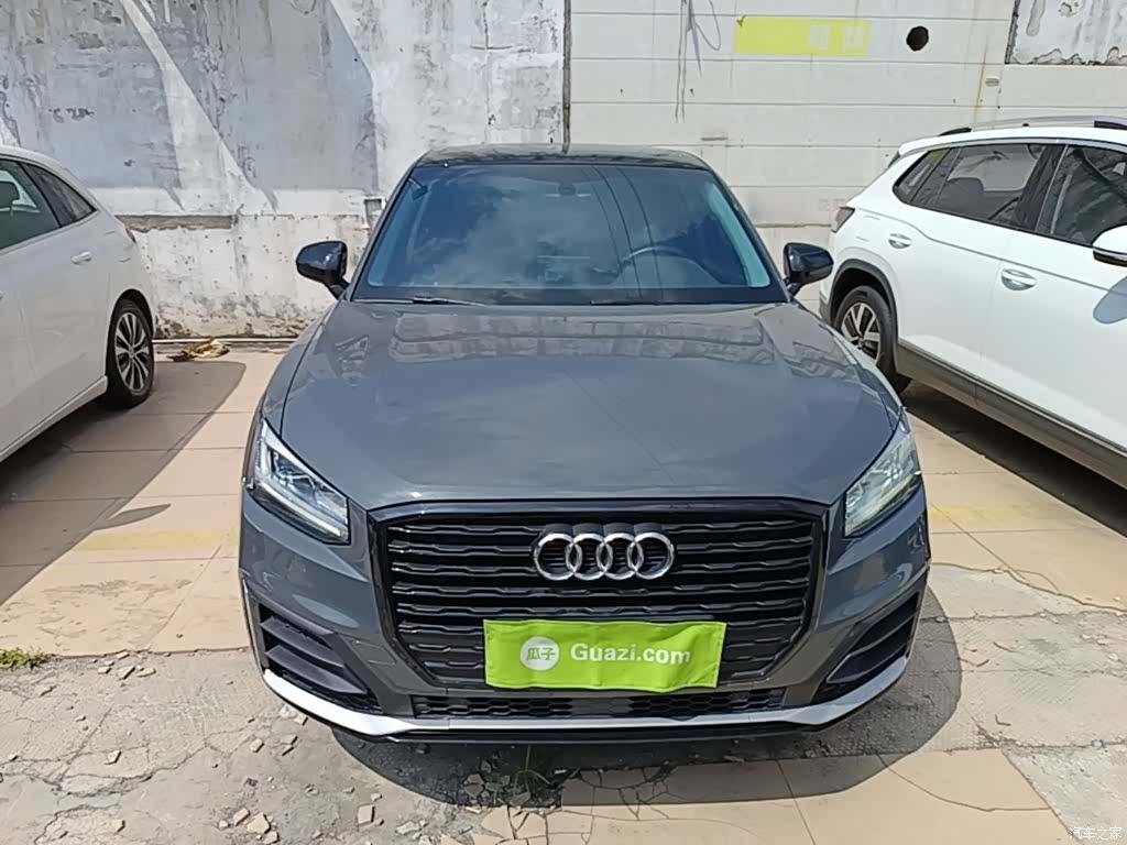 Audi Q2L, 2021 3