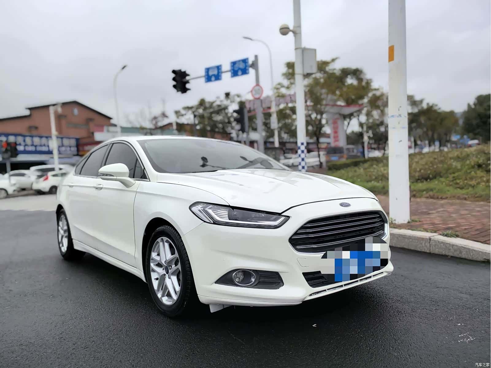 Ford Mondeo, 2016 3