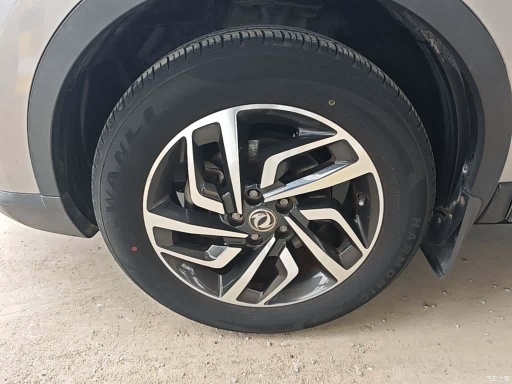 DongFeng AX5, 2020 23