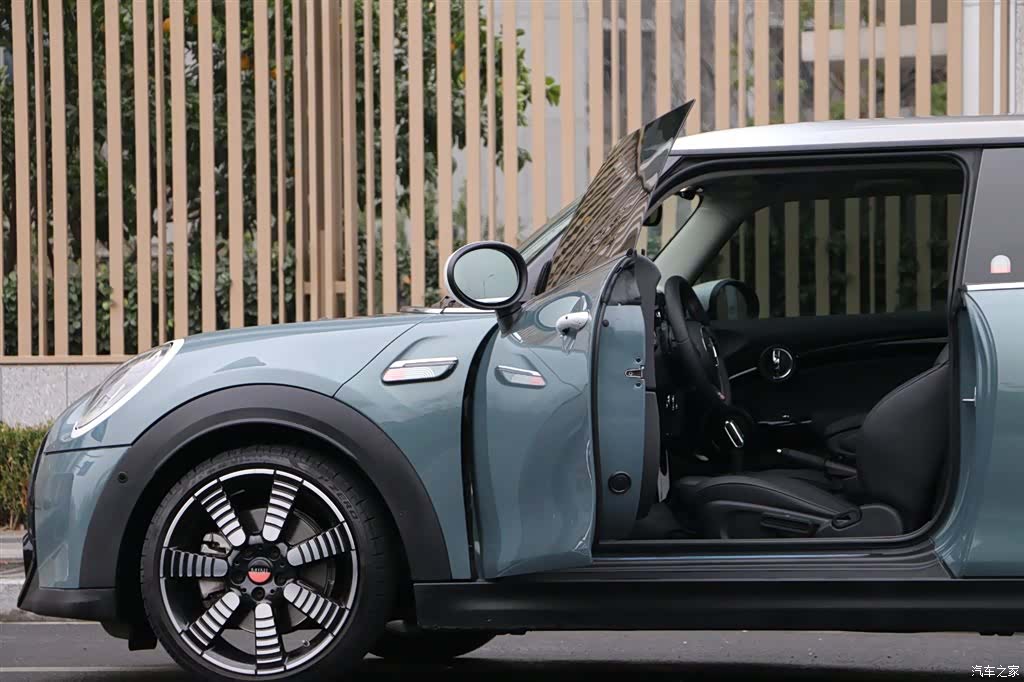 Mini Cooper, 2023 22