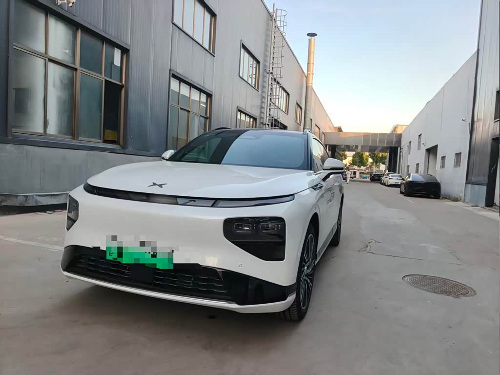 Xpeng G9