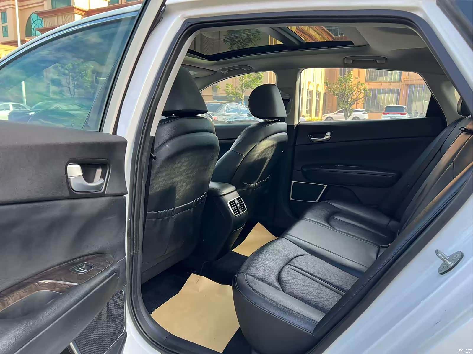 Kia K5, 2017 10