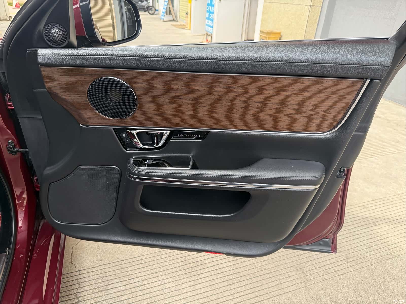 Jaguar XJ, 2018 24