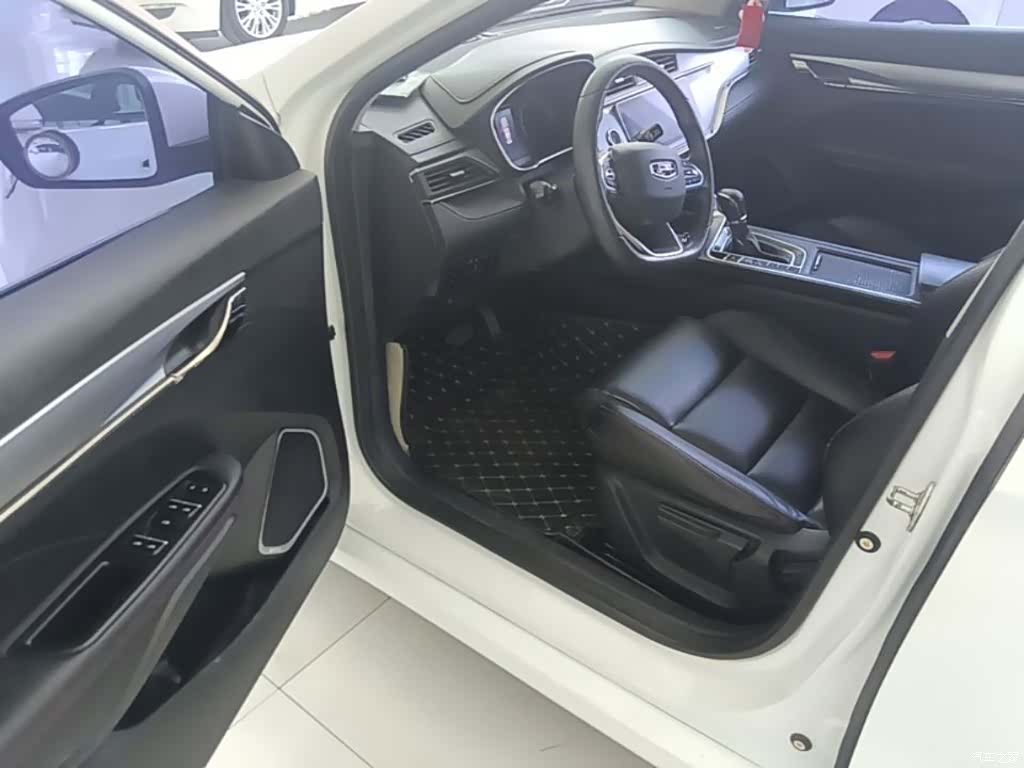 Geely Binray, 2020 16