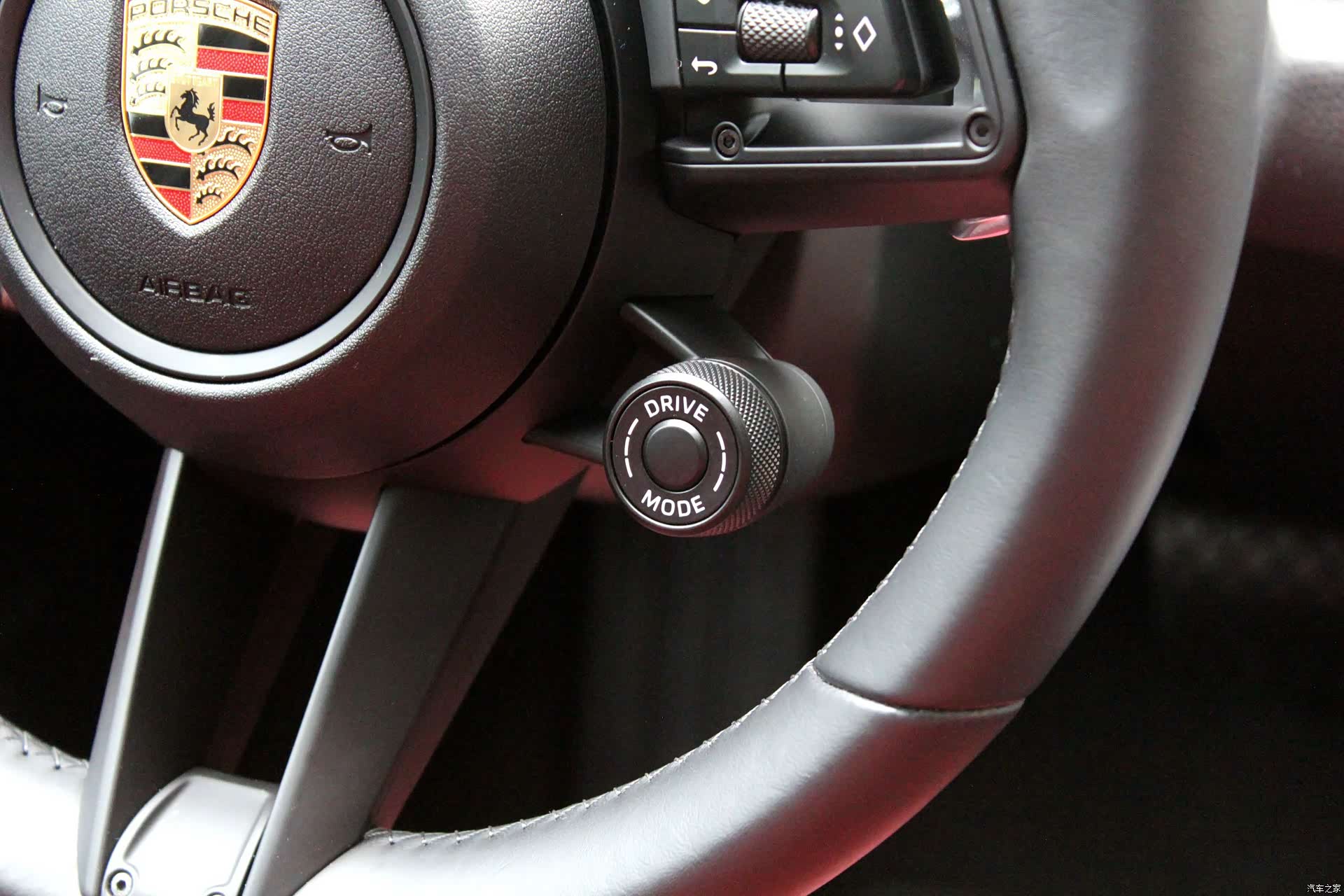 Porsche Macan, 2023 10