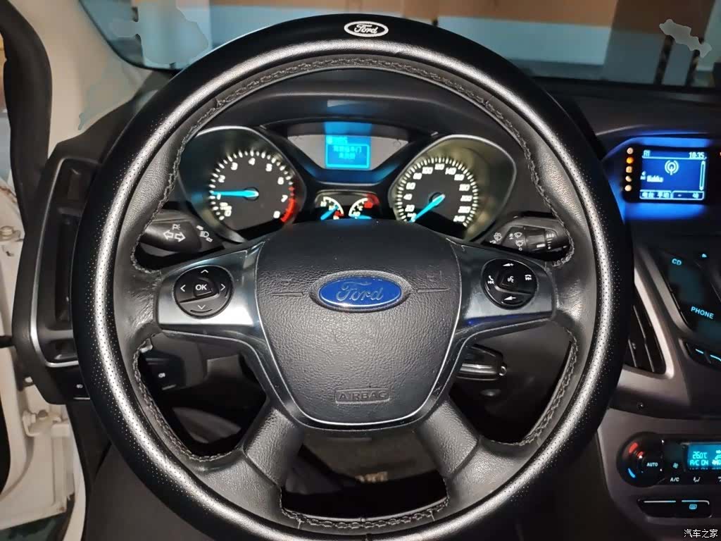 Ford Focus, 2015 7