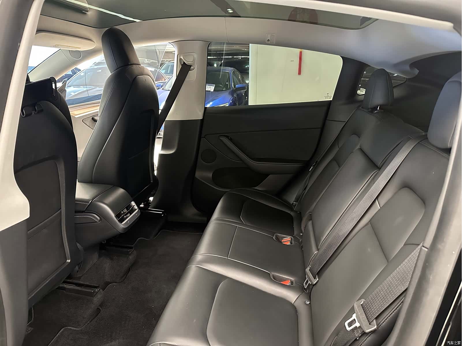Tesla Model Y, 2023 11