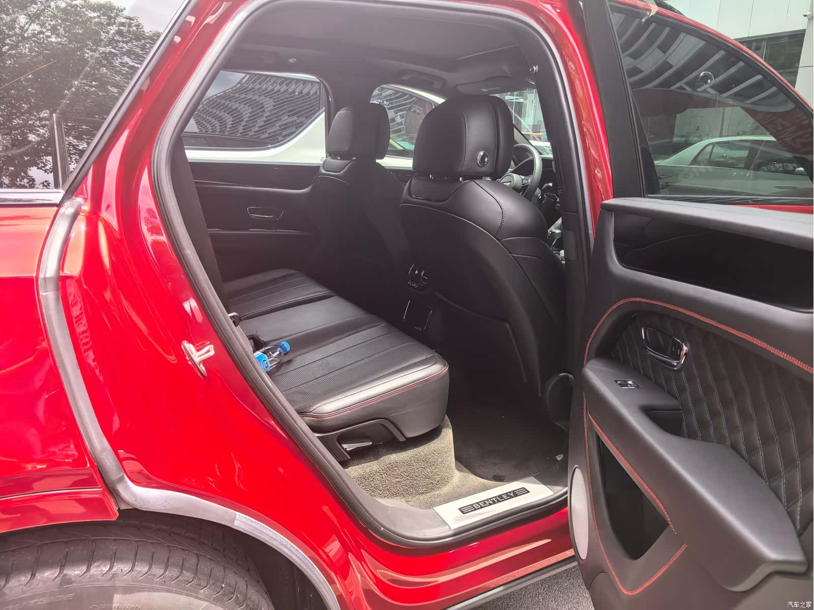 Bentley Bentayga, 2023 7