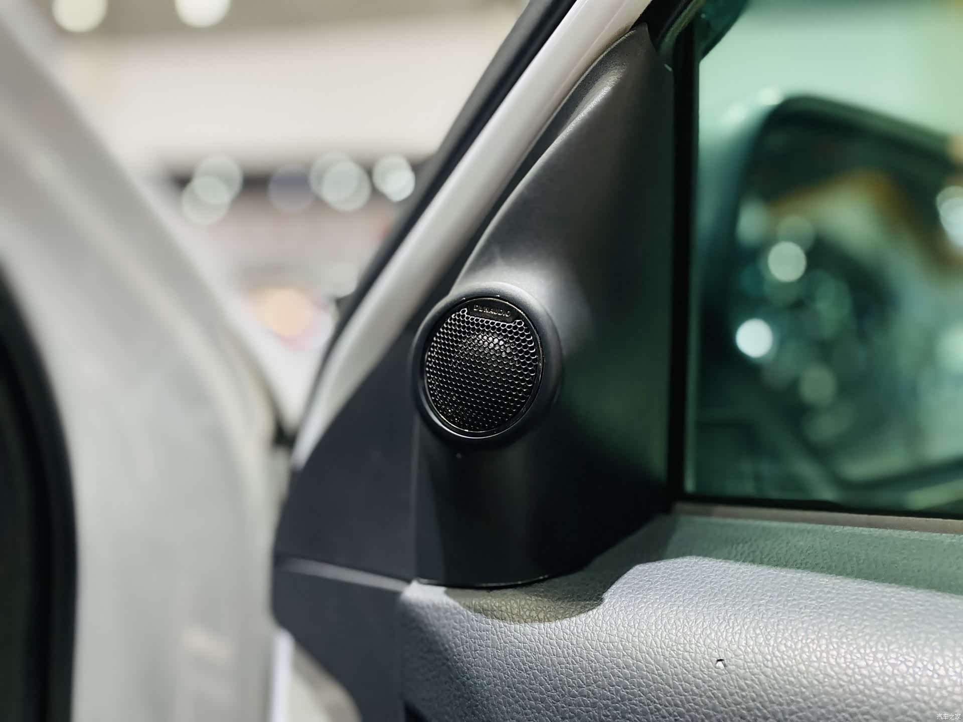 Mitsubishi Pajero, 2020 12