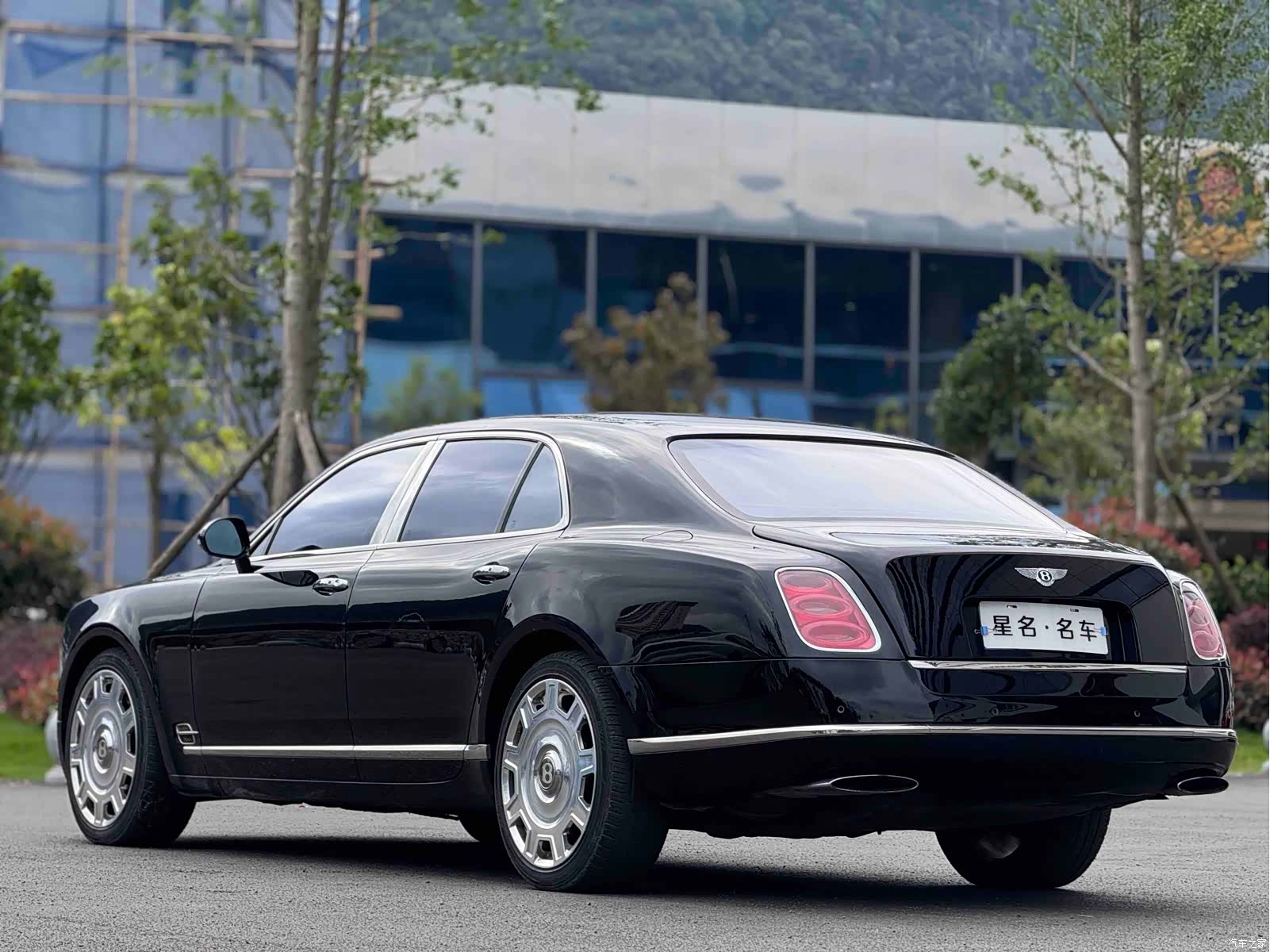 Bentley Mulsanne, 2015 18