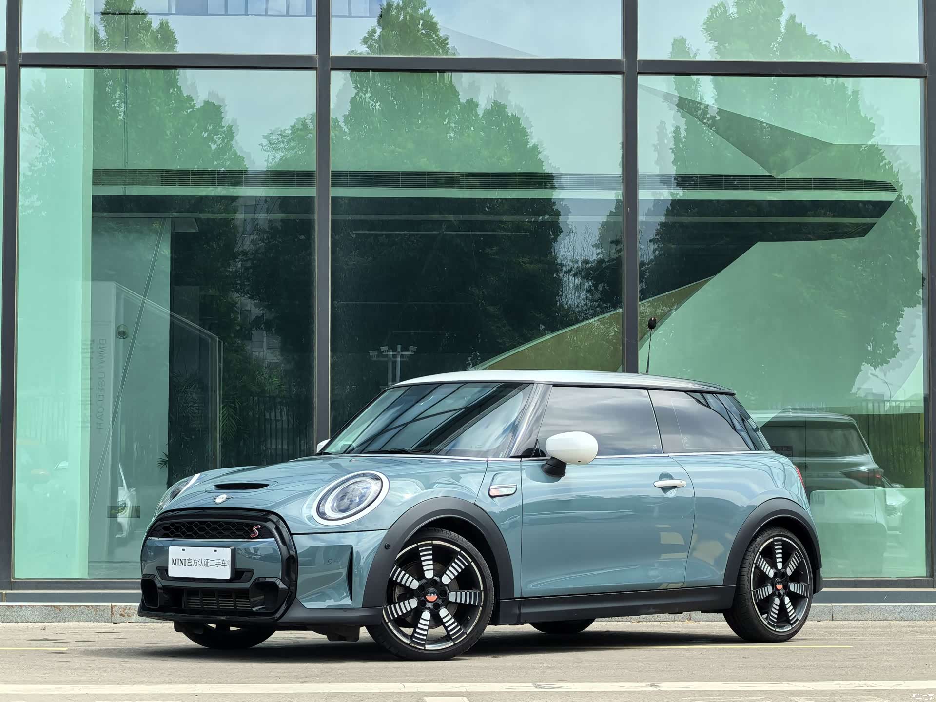 Mini Cooper, 2023 1