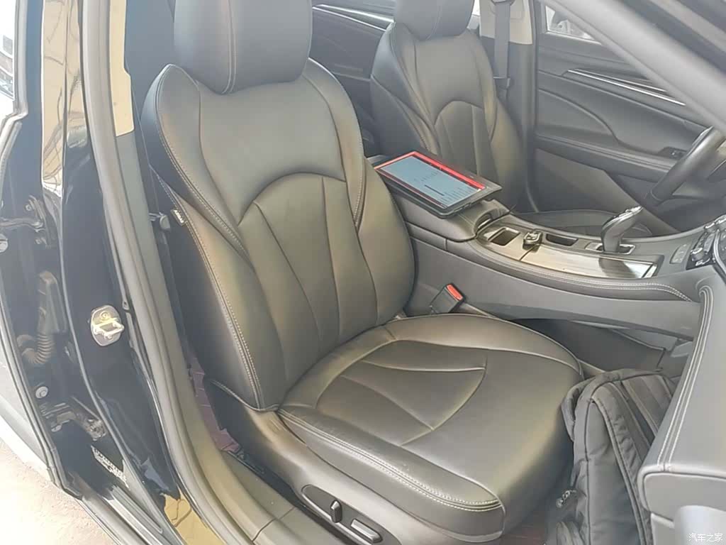 Buick LaCrosse, 2022 20