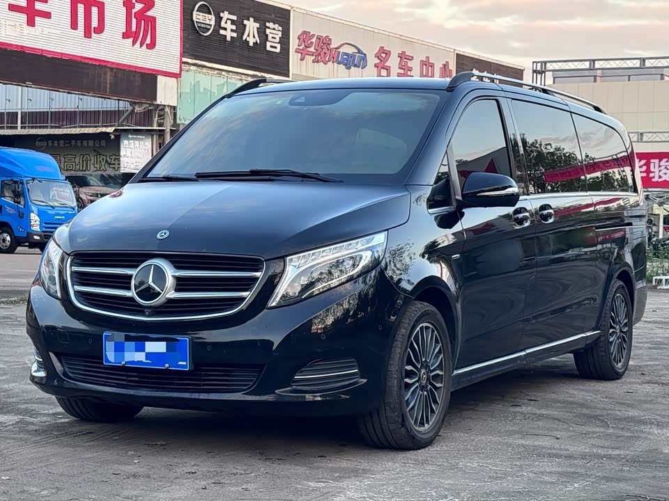 Mercedes-Benz V-class