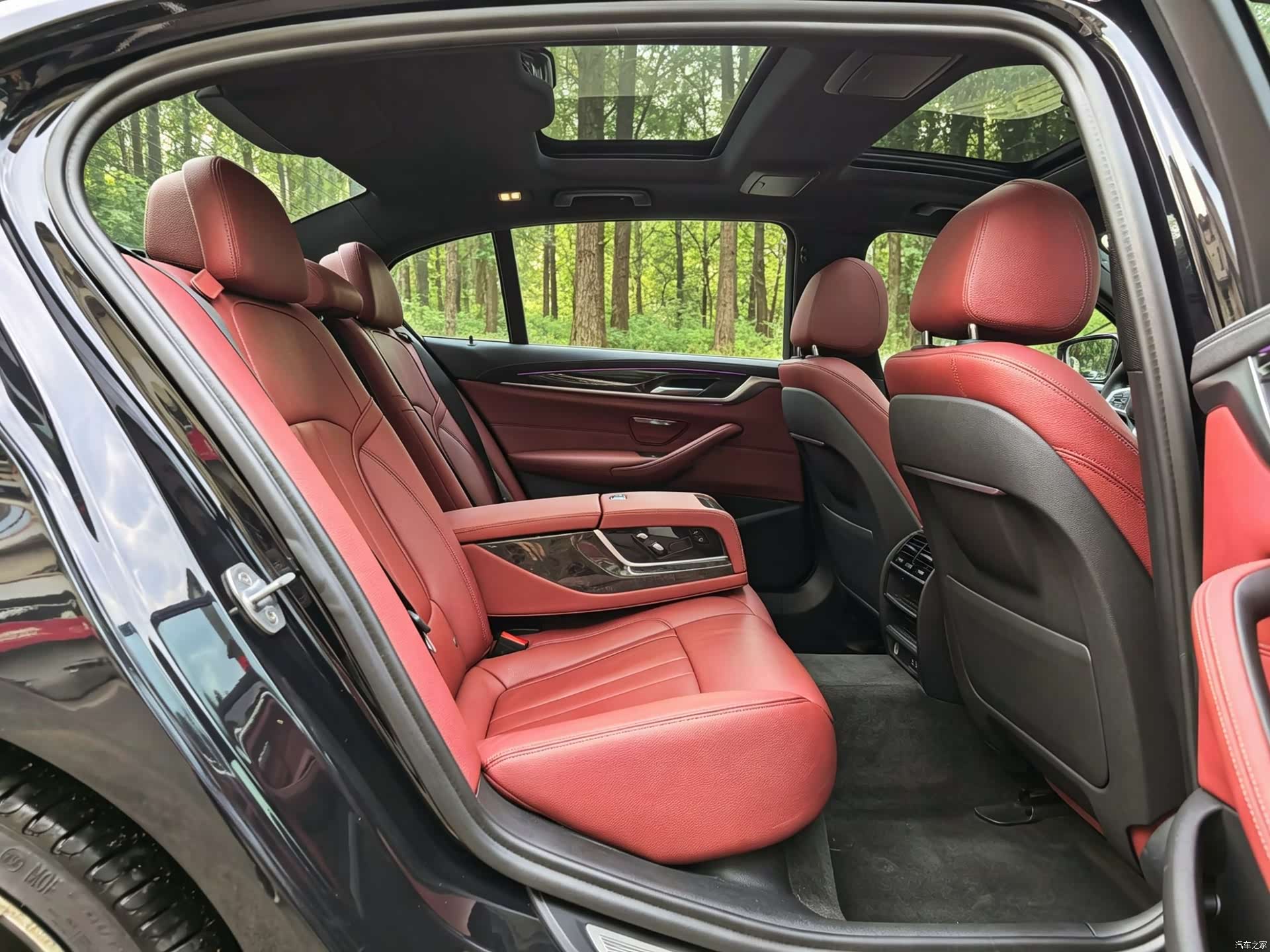 BMW 5 Series, 2020 12