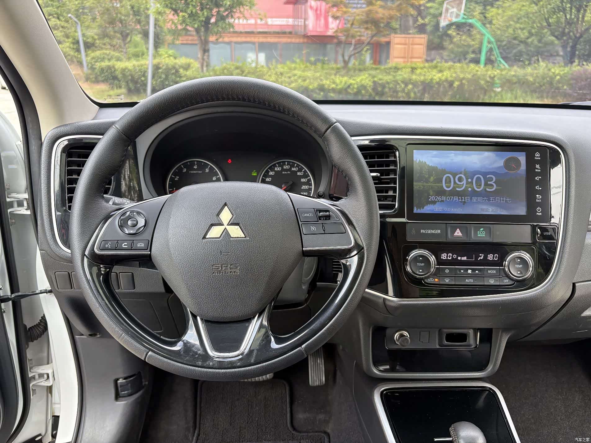 Mitsubishi Outlander, 2018 10